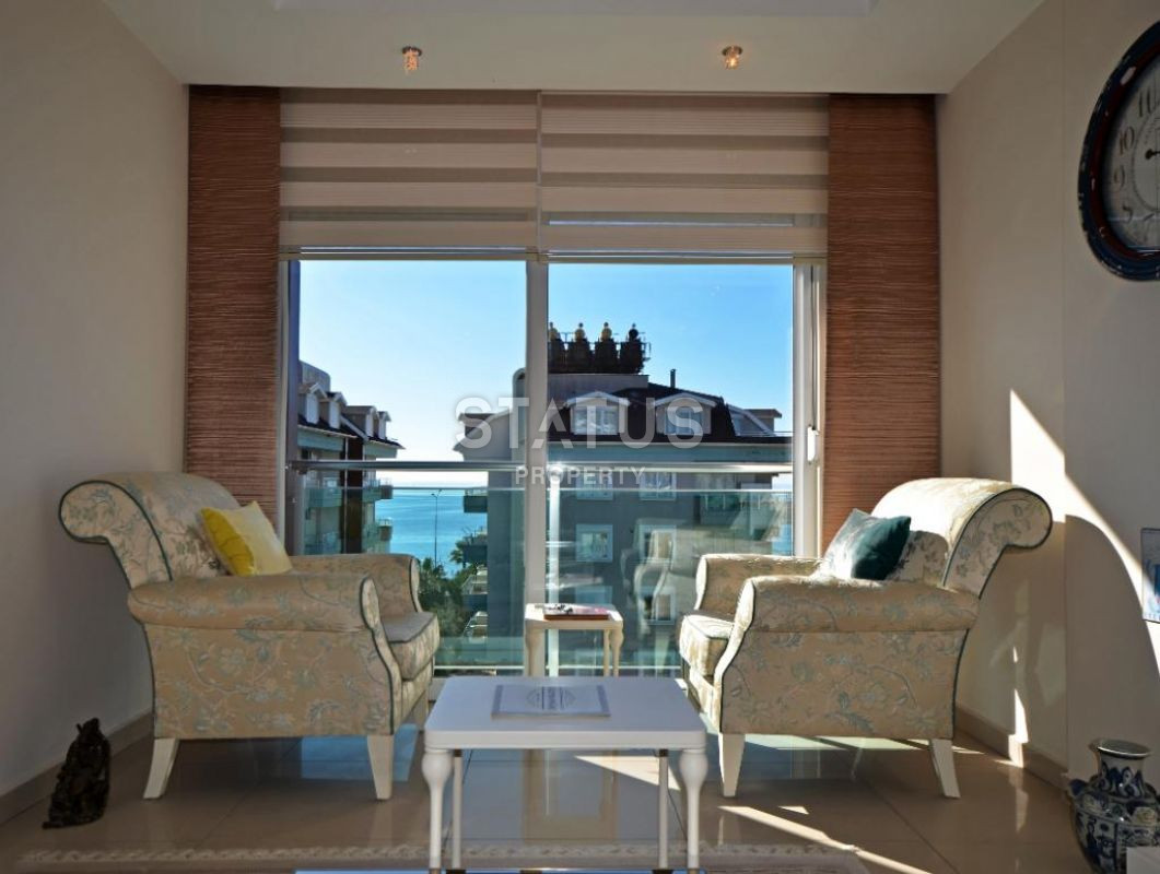 Апартаменты 6+1 с видом на море в Кестель, 264м2 фото 4