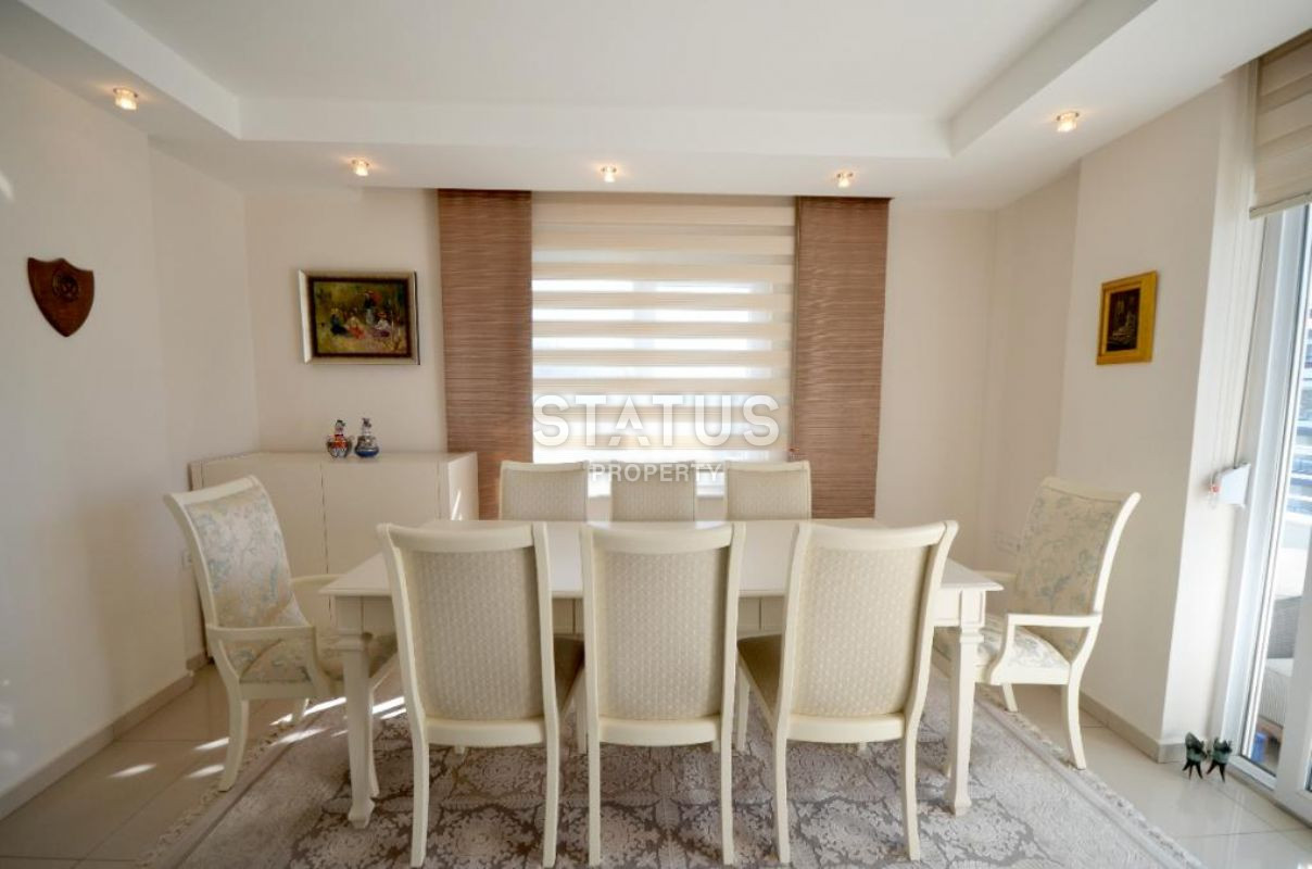 Апартаменты 6+1 с видом на море в Кестель, 264м2 фото 5