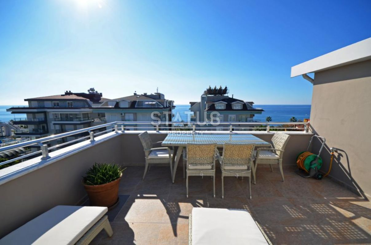 Апартаменты 6+1 с видом на море в Кестель, 264м2 фото 24