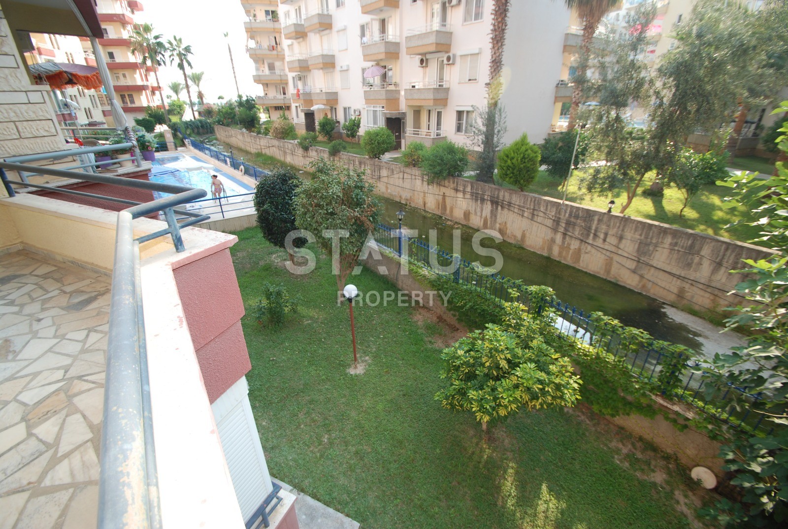 Меблированные трехкомнатные апартаменты в комплексе с бассейном на берегу моря, 105 м2 фото 12