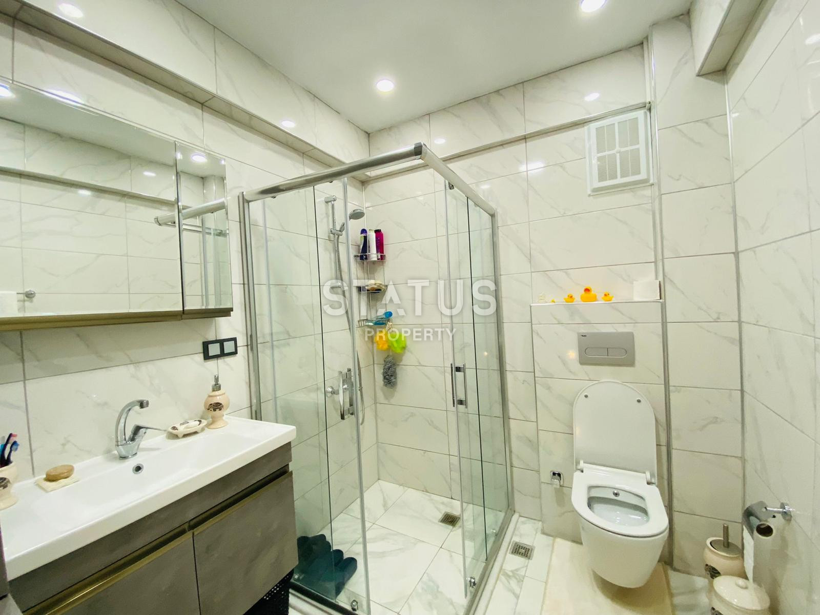 Трёхкомнатная квартира в первой береговой линии в Тосмуре. 125м2 фото 13