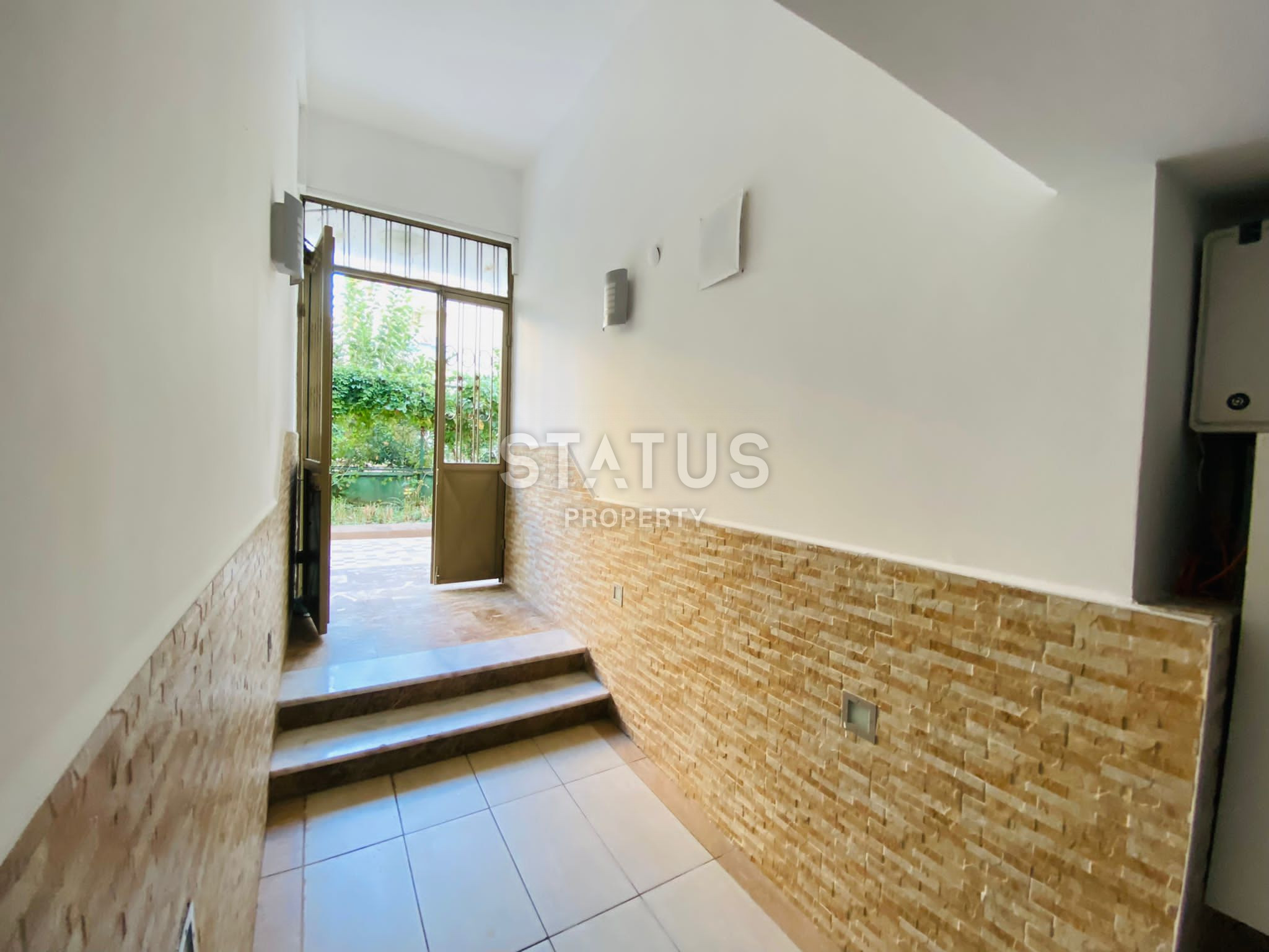 Трёхкомнатная квартира в первой береговой линии в Тосмуре. 125м2 фото 14