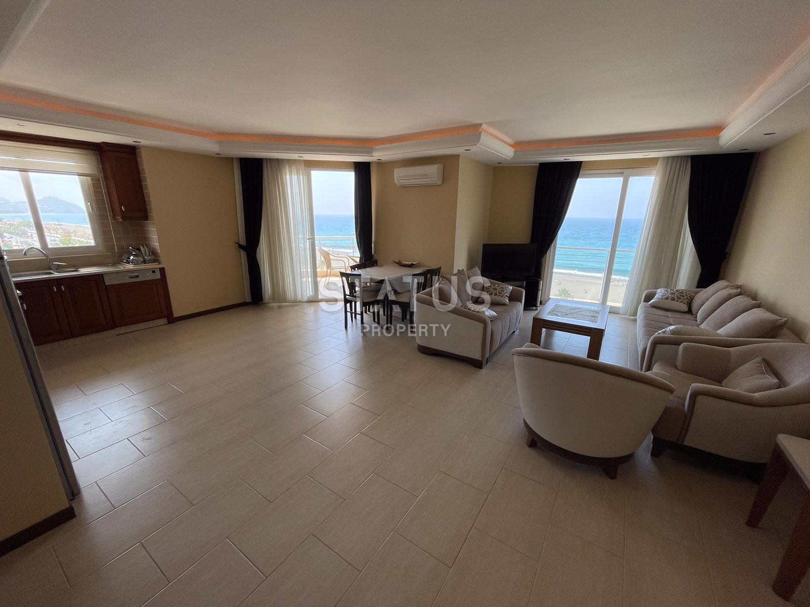 Three-room apartment in the first coastline in Mahmutlar. 120m2 фото 3