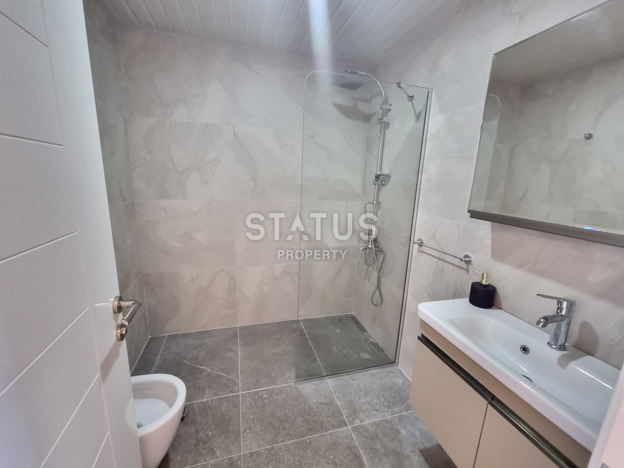 Трёхкомнатная квартира в первой береговой линии в Махмутларе. 120м2 фото 9