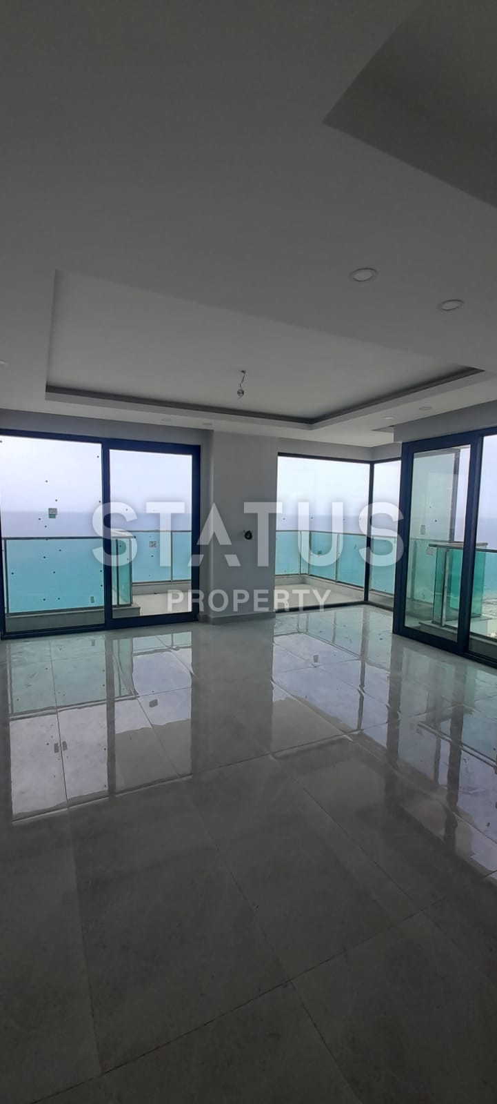 Three-room apartment on the first coastline in Mahmutlar. 110m2 фото 4