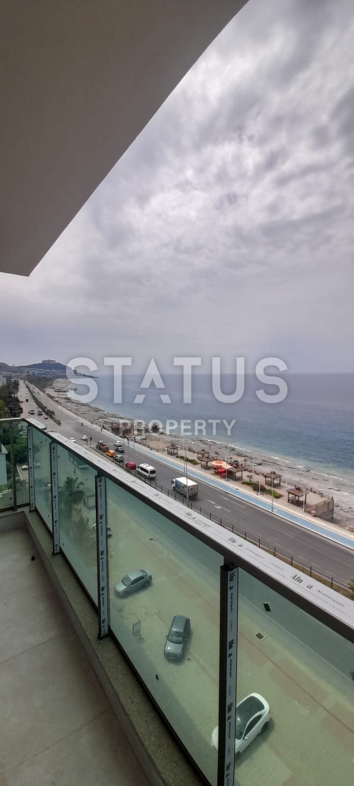 Three-room apartment on the first coastline in Mahmutlar. 110m2 фото 5