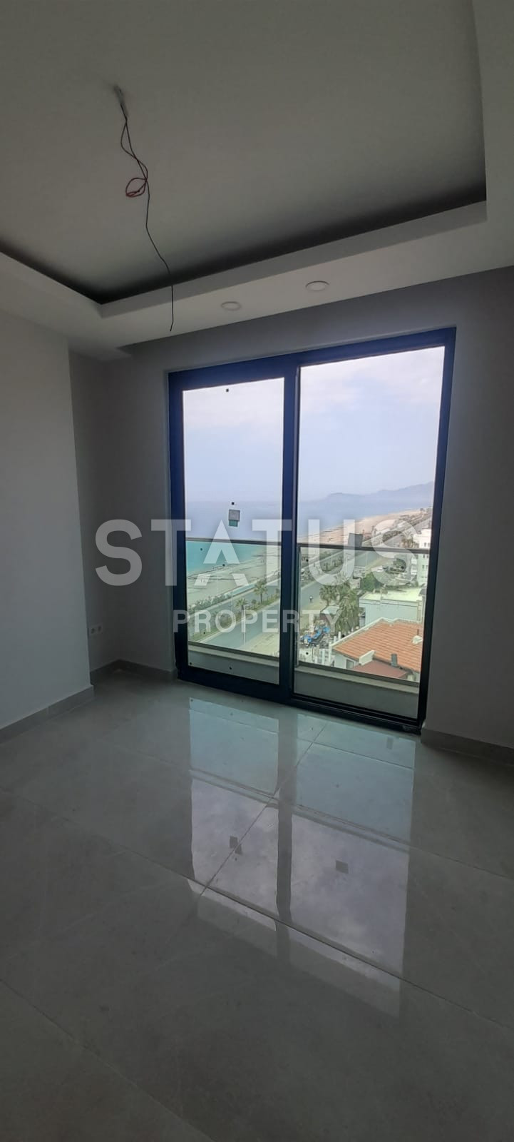 Three-room apartment on the first coastline in Mahmutlar. 110m2 фото 9