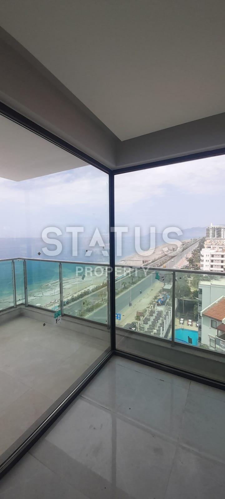 Three-room apartment on the first coastline in Mahmutlar. 110m2 фото 14