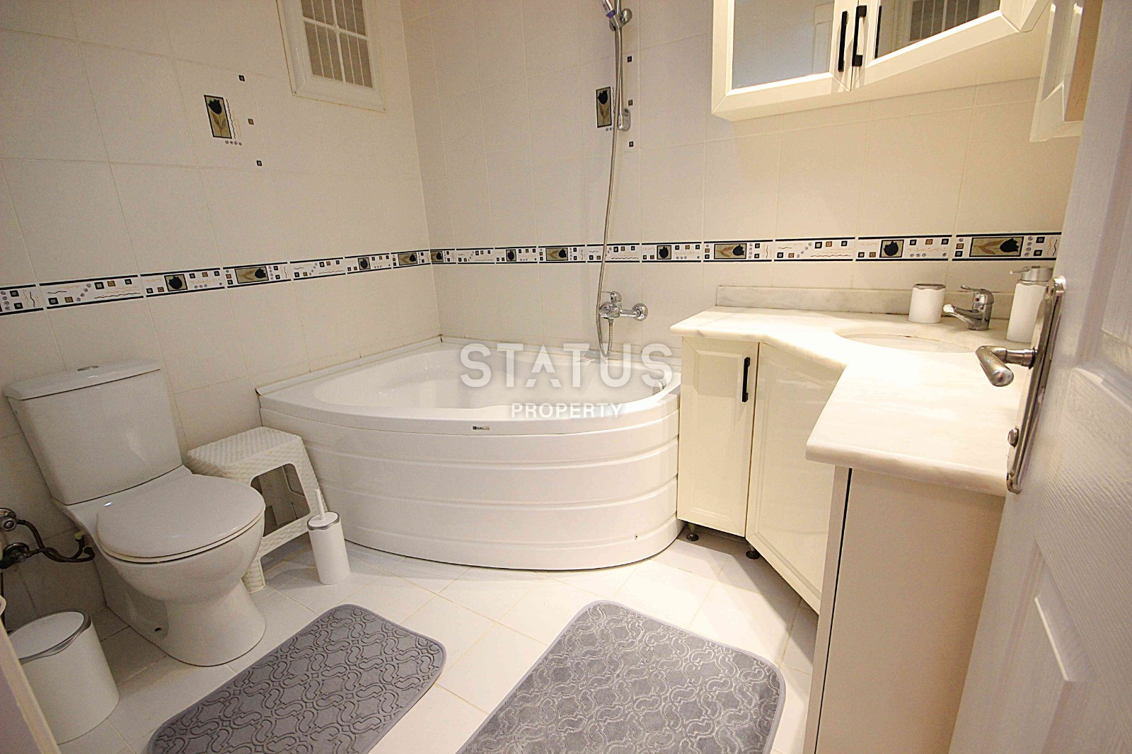 Просторная меблированная квартира с панорамными видами в Махмутларе, 125м2 фото 11