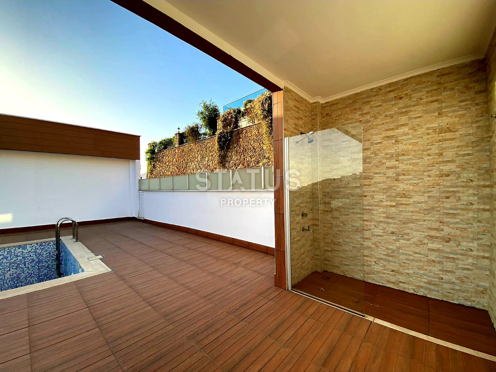 Villa with individual infrastructure in Kargicak, 350 m2 фото 5