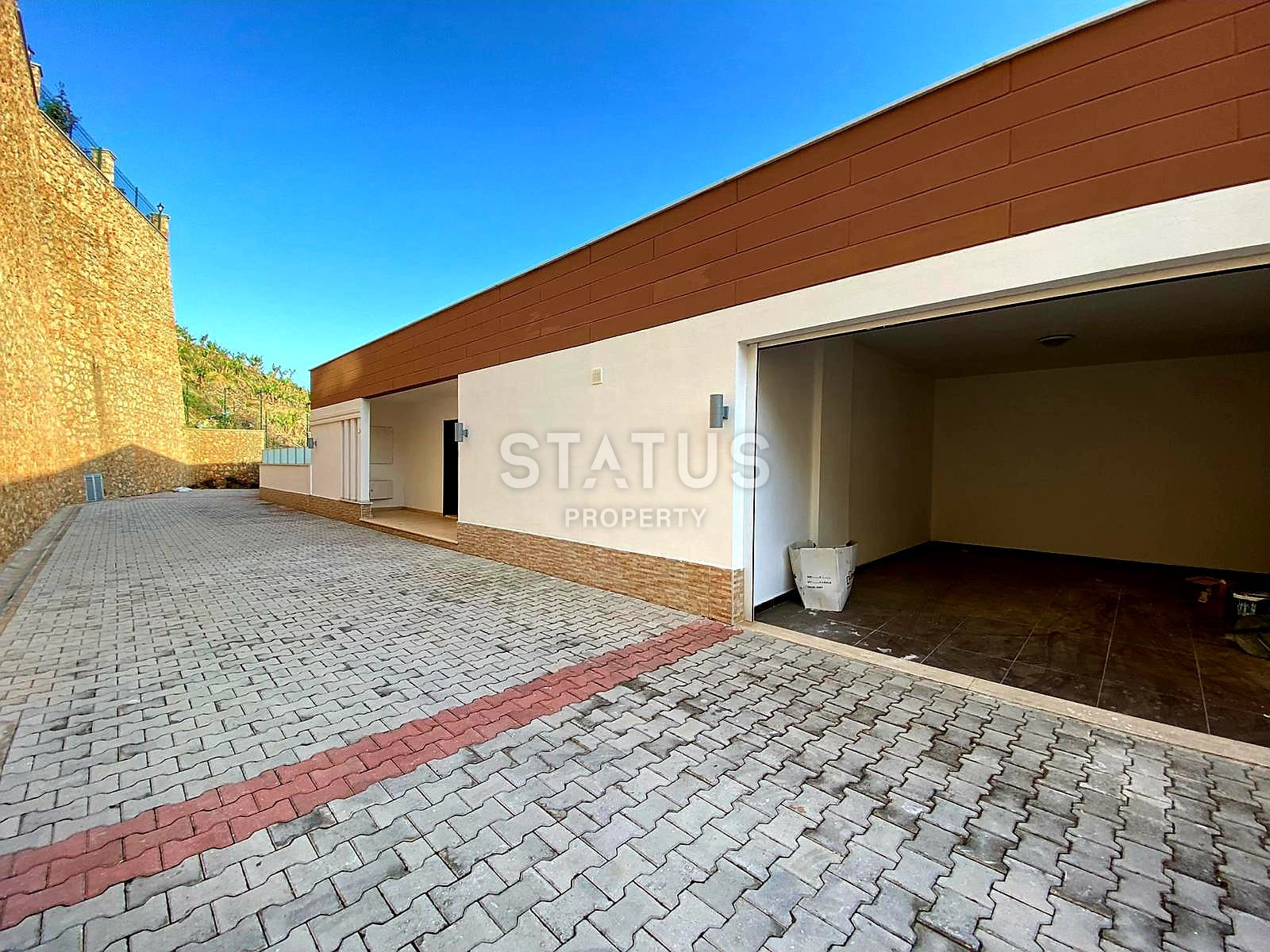 Villa with individual infrastructure in Kargicak, 350 m2 фото 24