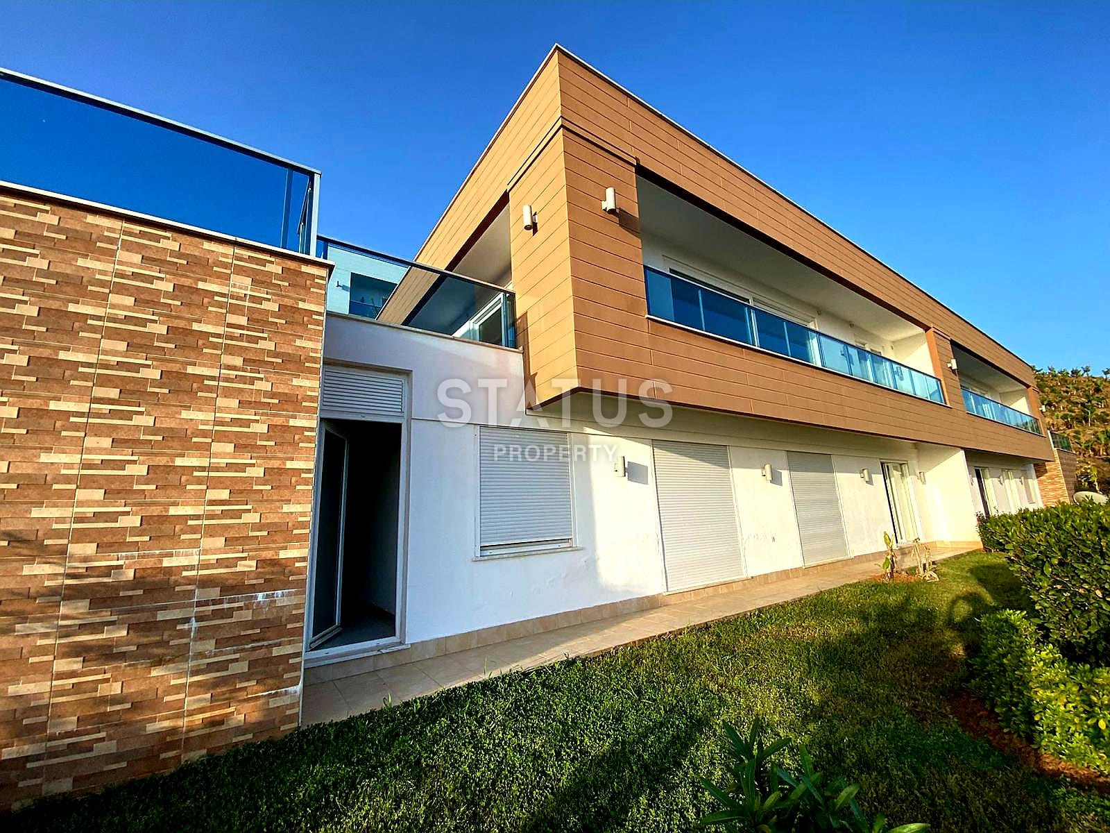 Villa with individual infrastructure in Kargicak, 350 m2 фото 30