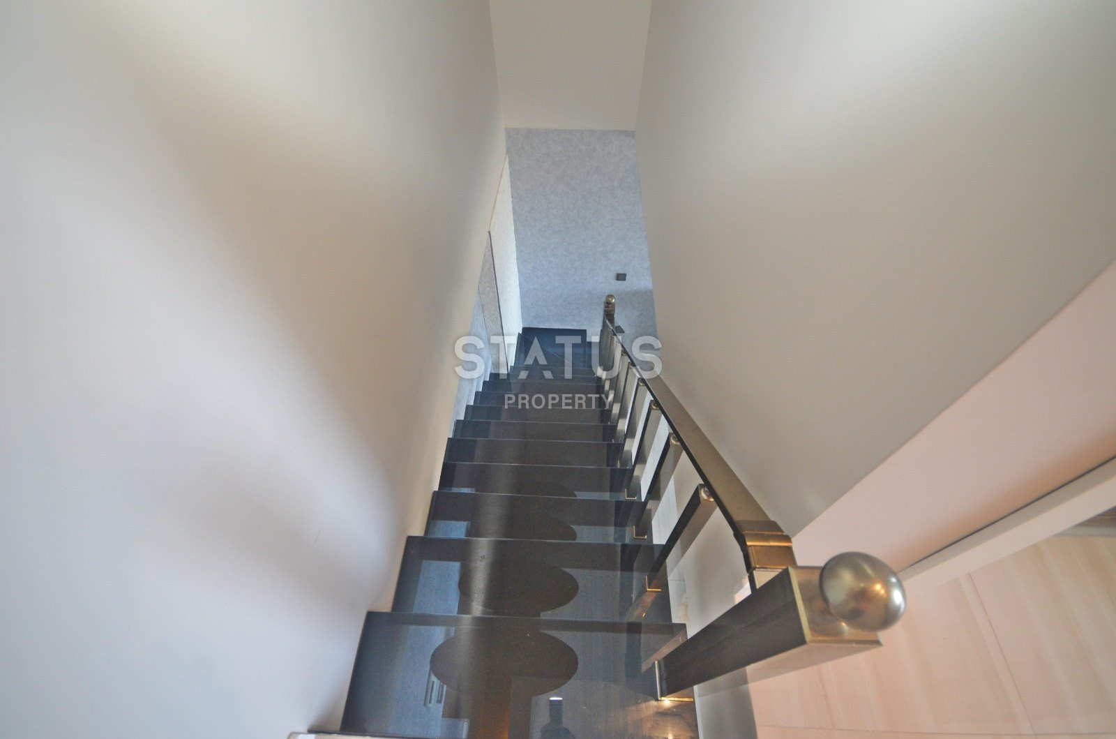Bright spacious 2+1 penthouse in Kargicak, 130 m2 фото 6
