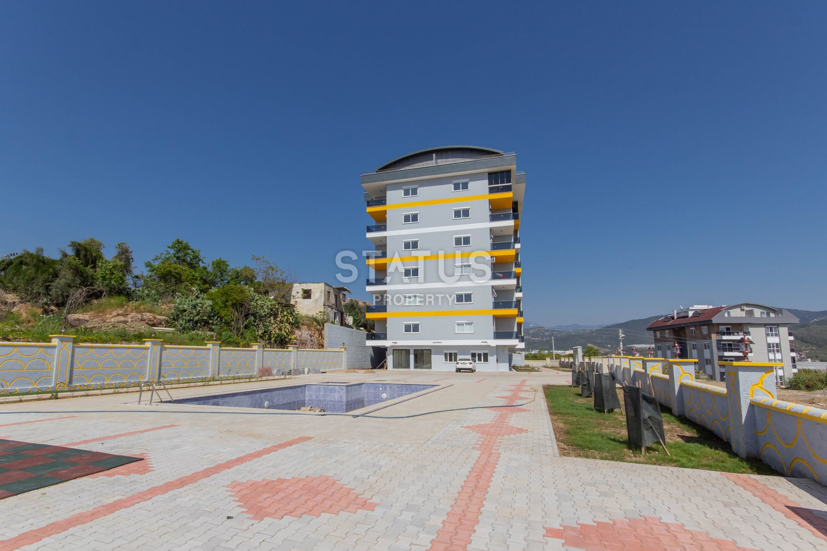 2+1 с отдельной кухней в районе Демирташ в современном комплексе. фото 3