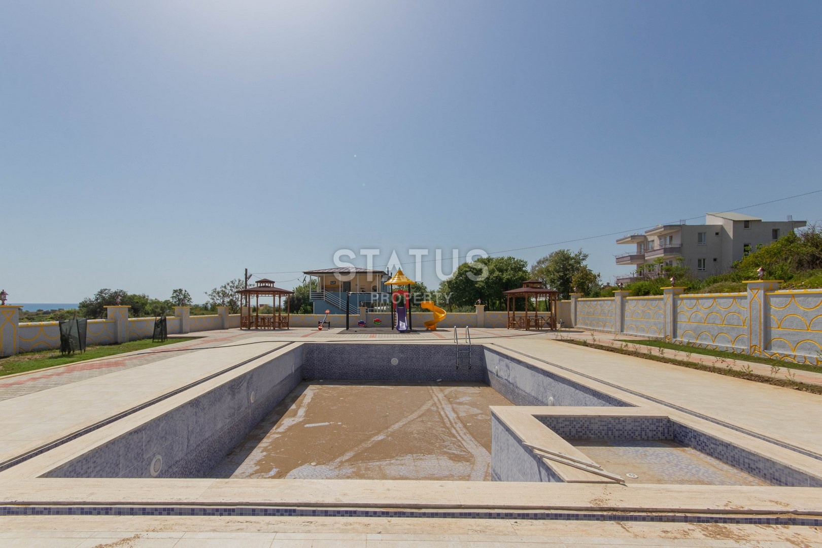 2+1 с отдельной кухней в районе Демирташ в современном комплексе. фото 28