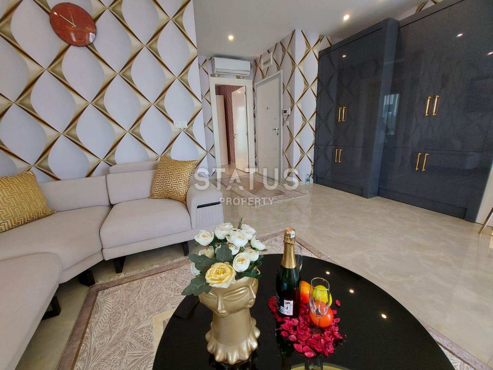 Sea view apartment in Kargicak area, 79m2 фото 4