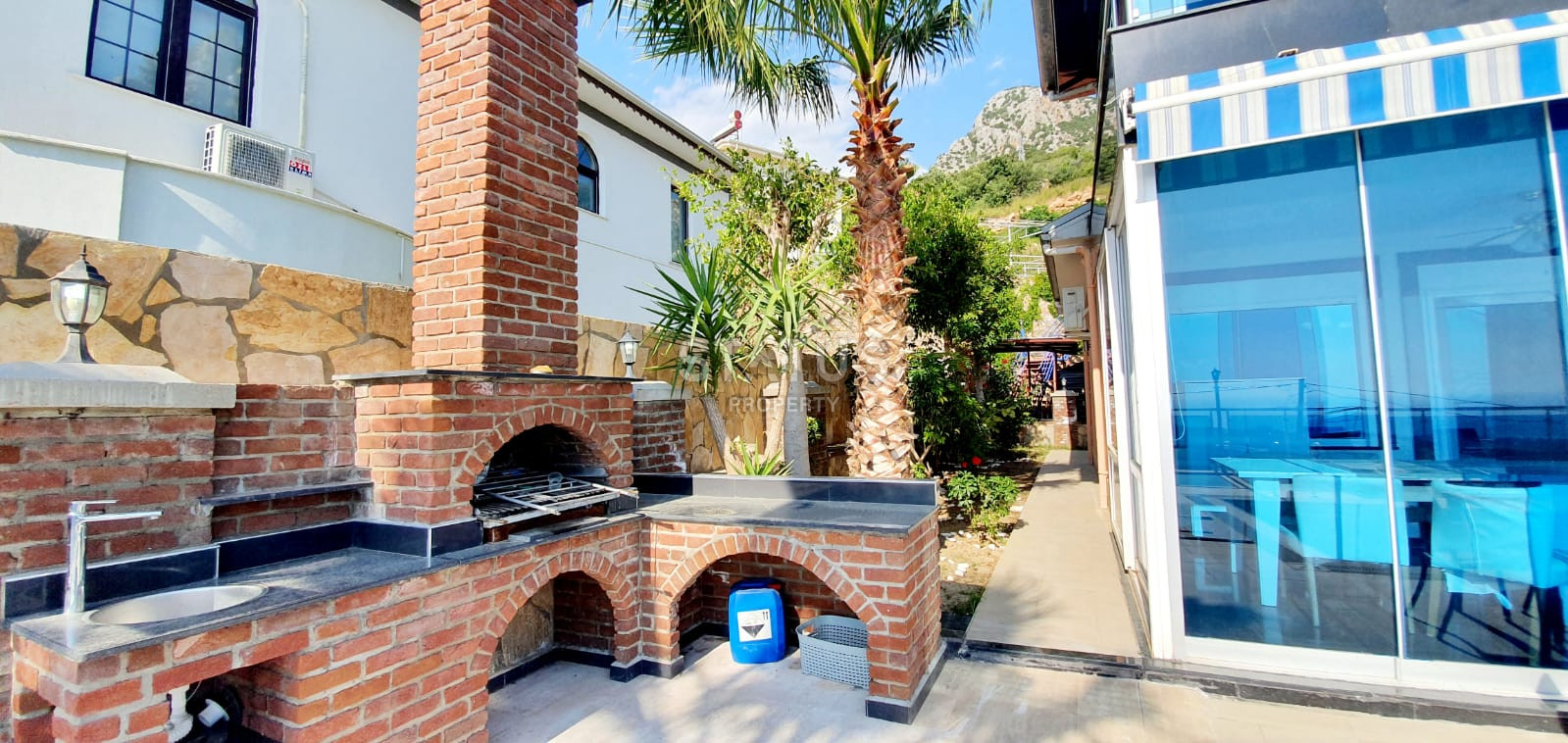 Luxurious villa with panoramic windows and sea views in the Kestel area, 210m2 фото 28