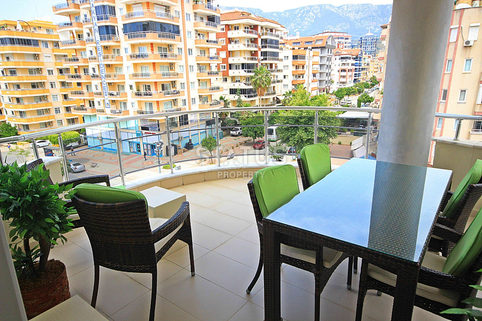 Чудесная квартира 2+1 в самом центре Махмутлара, 125 м2 фото 2