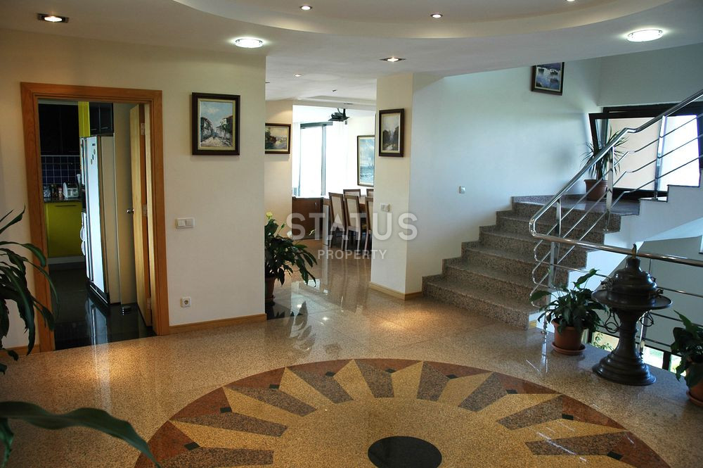 Mansion 8+4 on its own territory in Kestel, 2.400m2 фото 10