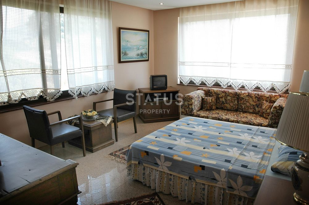 Mansion 8+4 on its own territory in Kestel, 2.400m2 фото 13