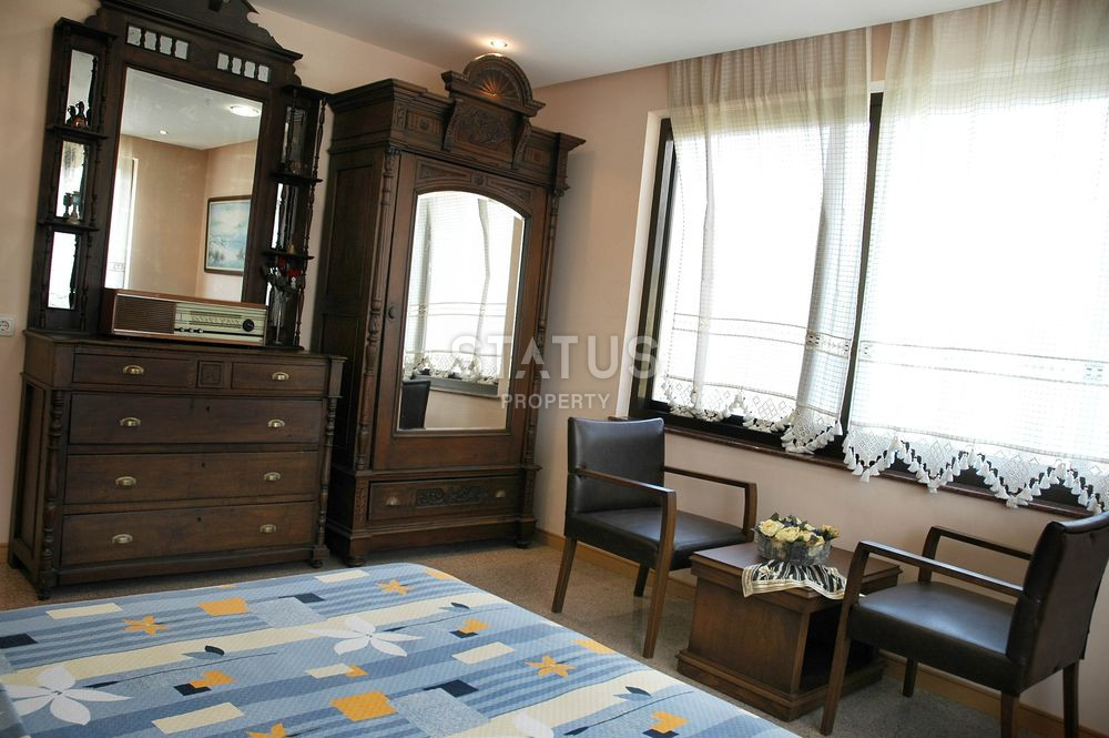 Mansion 8+4 on its own territory in Kestel, 2.400m2 фото 15