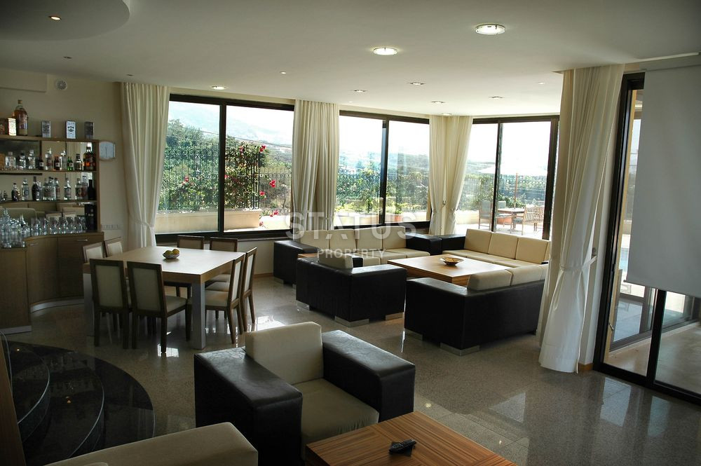 Mansion 8+4 on its own territory in Kestel, 2.400m2 фото 20