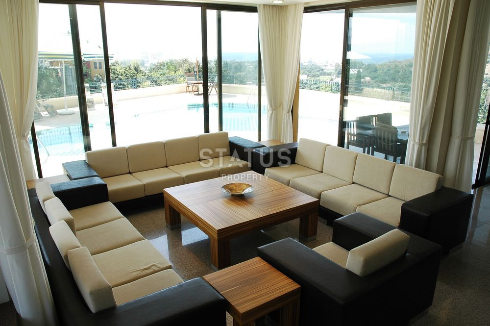 Mansion 8+4 on its own territory in Kestel, 2.400m2 фото 25