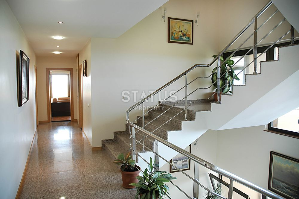 Mansion 8+4 on its own territory in Kestel, 2.400m2 фото 34