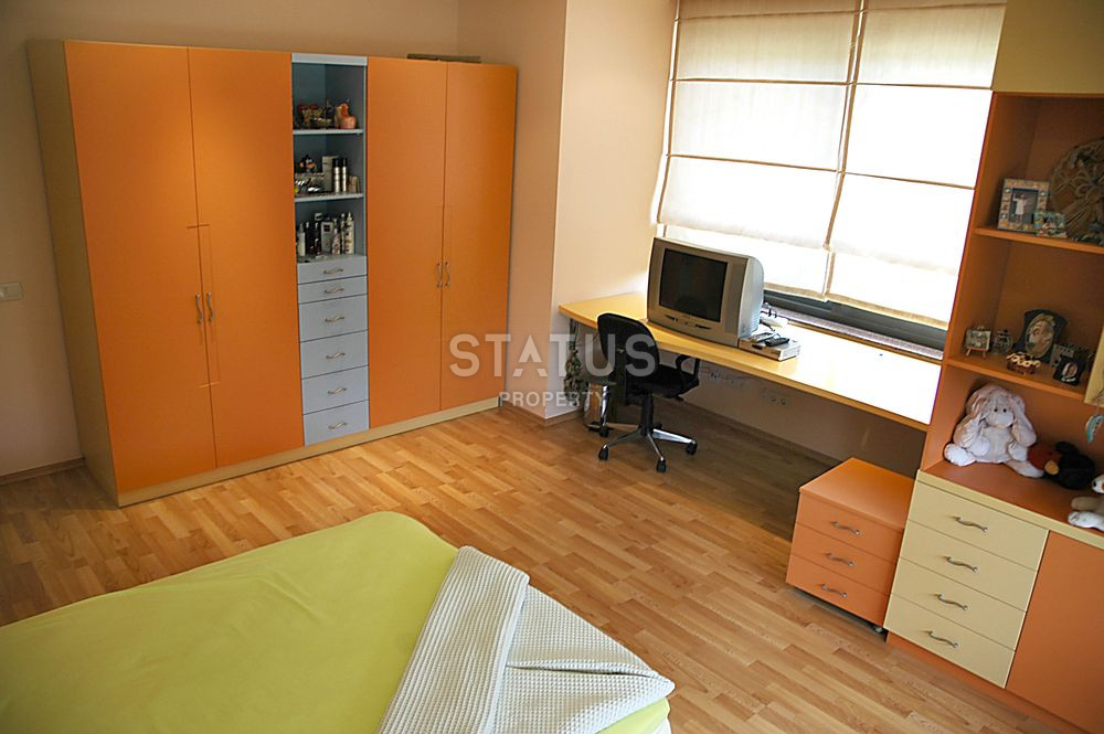 Mansion 8+4 on its own territory in Kestel, 2.400m2 фото 58