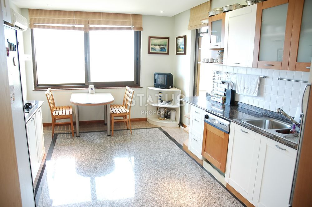 Mansion 8+4 on its own territory in Kestel, 2.400m2 фото 62