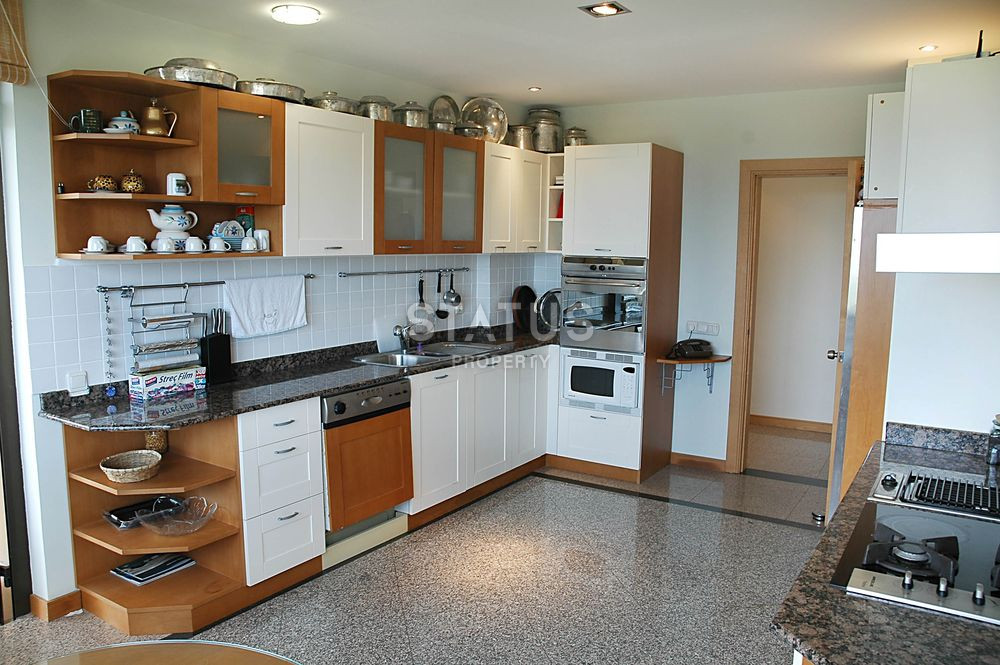 Mansion 8+4 on its own territory in Kestel, 2.400m2 фото 67