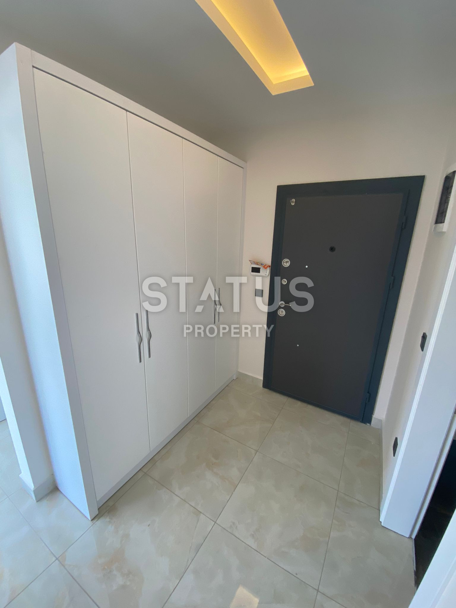 Просторные апартаменты 2+1 у моря в районе Кестель, 100 м2 фото 3