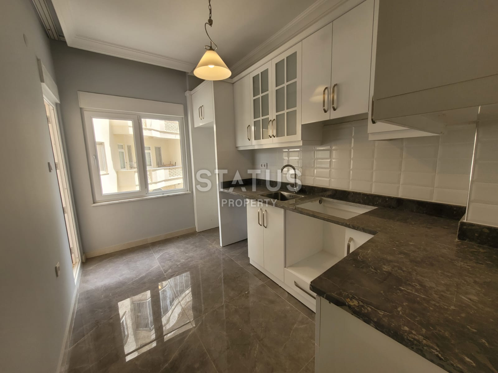 Четырёхкомнатная квартира с отдельной кухней в близи моря в районе ОБА. 150м2 фото 11