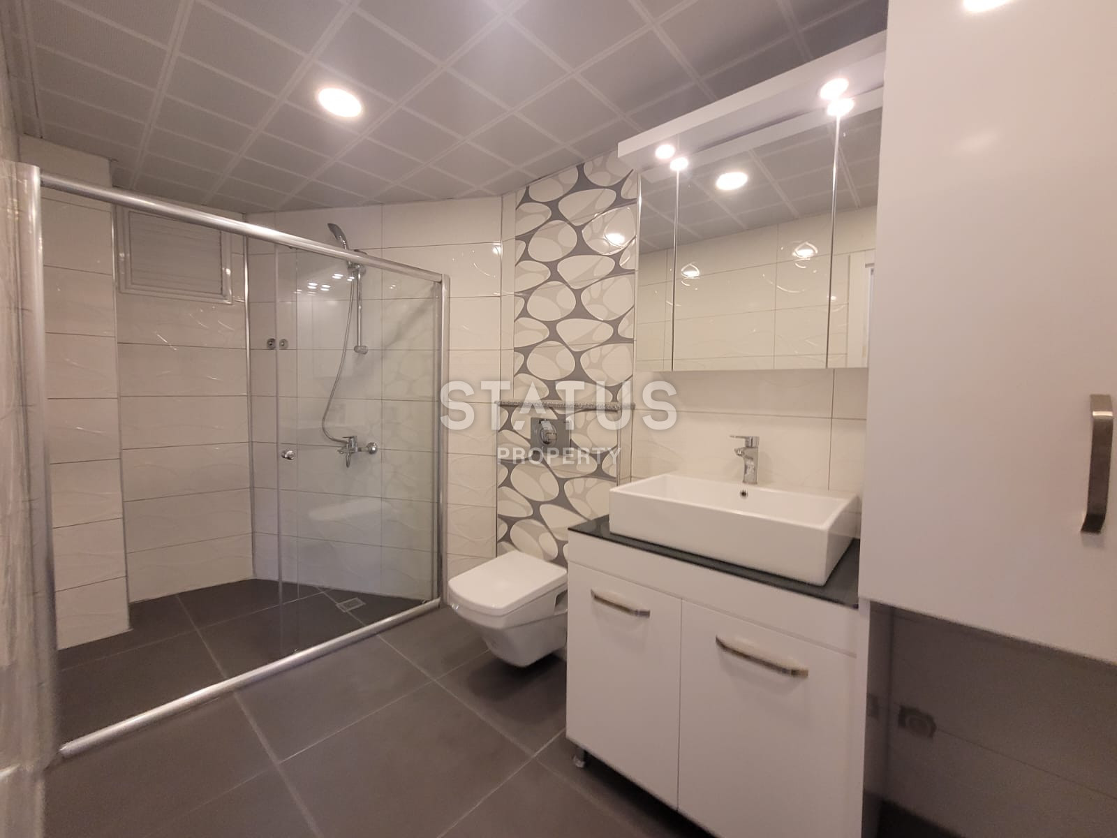 Четырёхкомнатная квартира с отдельной кухней в близи моря в районе ОБА. 150м2 фото 14