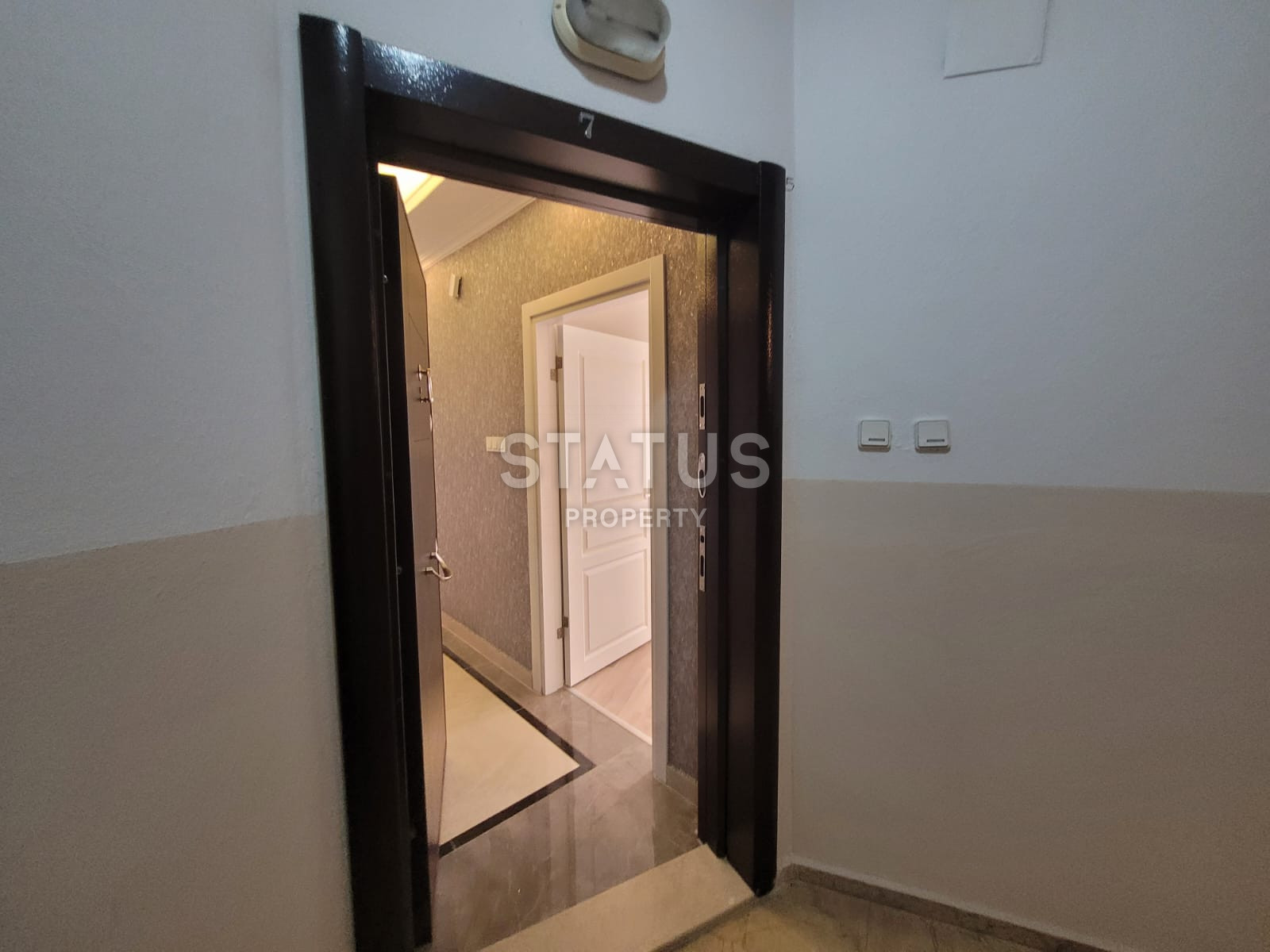 Четырёхкомнатная квартира с отдельной кухней в близи моря в районе ОБА. 150м2 фото 17