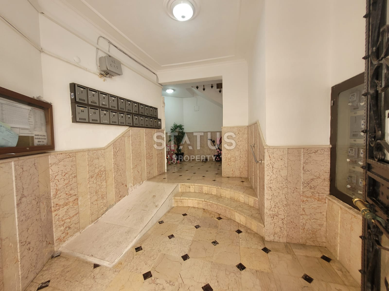 Четырёхкомнатная квартира с отдельной кухней в близи моря в районе ОБА. 150м2 фото 19