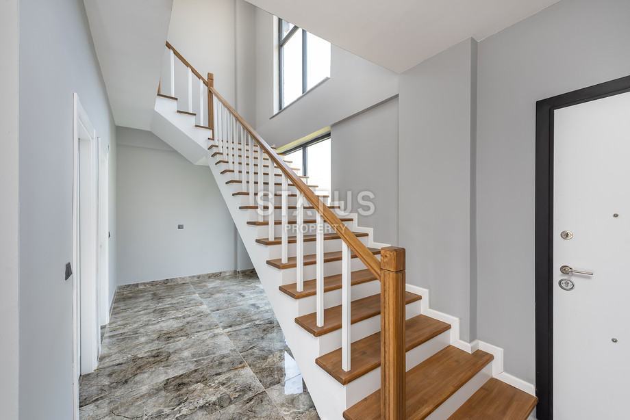 Вилла 4+1 с красивым обзорным видом в Авсалларе. 240м2 фото 9