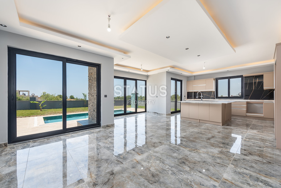 Вилла 4+1 с красивым обзорным видом в Авсалларе. 240м2 фото 14