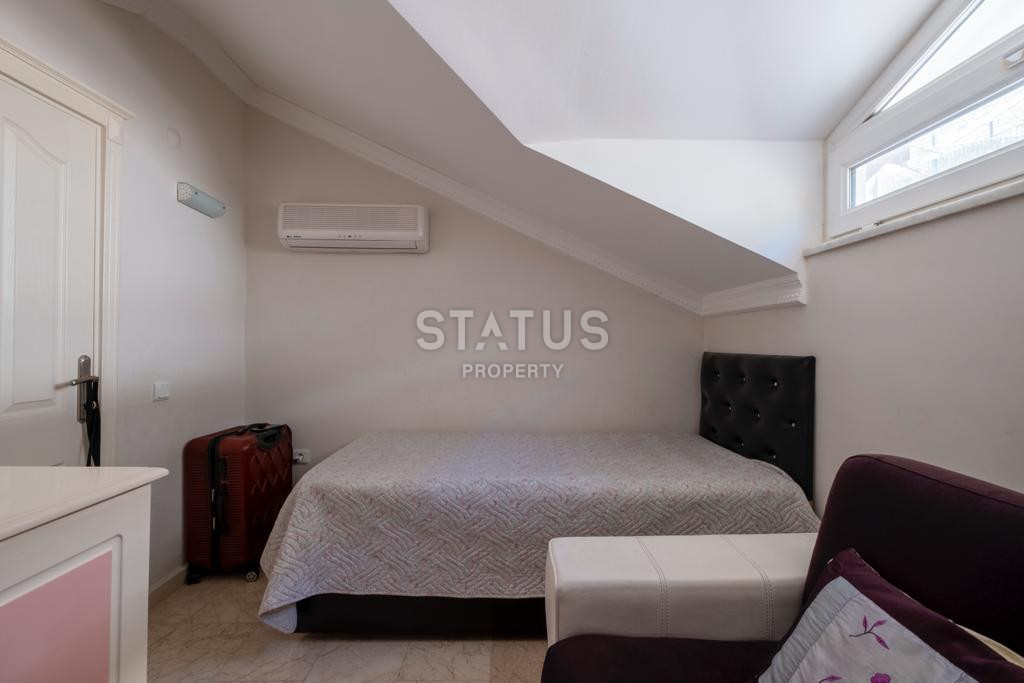 Four-room apartment in the foothills overlooking the sea and the city. 165m2 фото 5