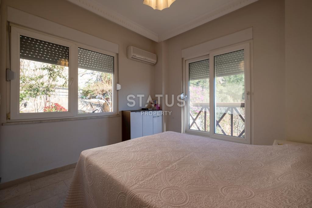 Four-room apartment in the foothills overlooking the sea and the city. 165m2 фото 7