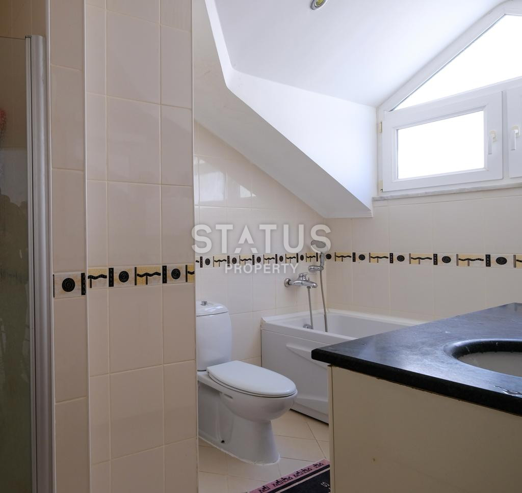 Four-room apartment in the foothills overlooking the sea and the city. 165m2 фото 10