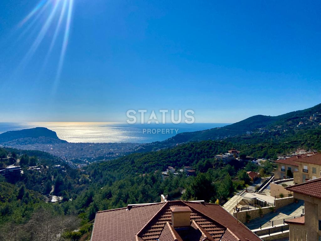 Four-room apartment in the foothills overlooking the sea and the city. 165m2 фото 20