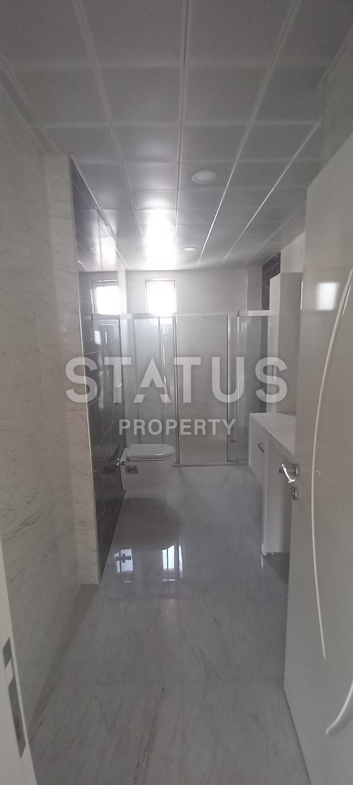 Large apartment with sea view 6+2 in Tosmur 450m2 фото 4