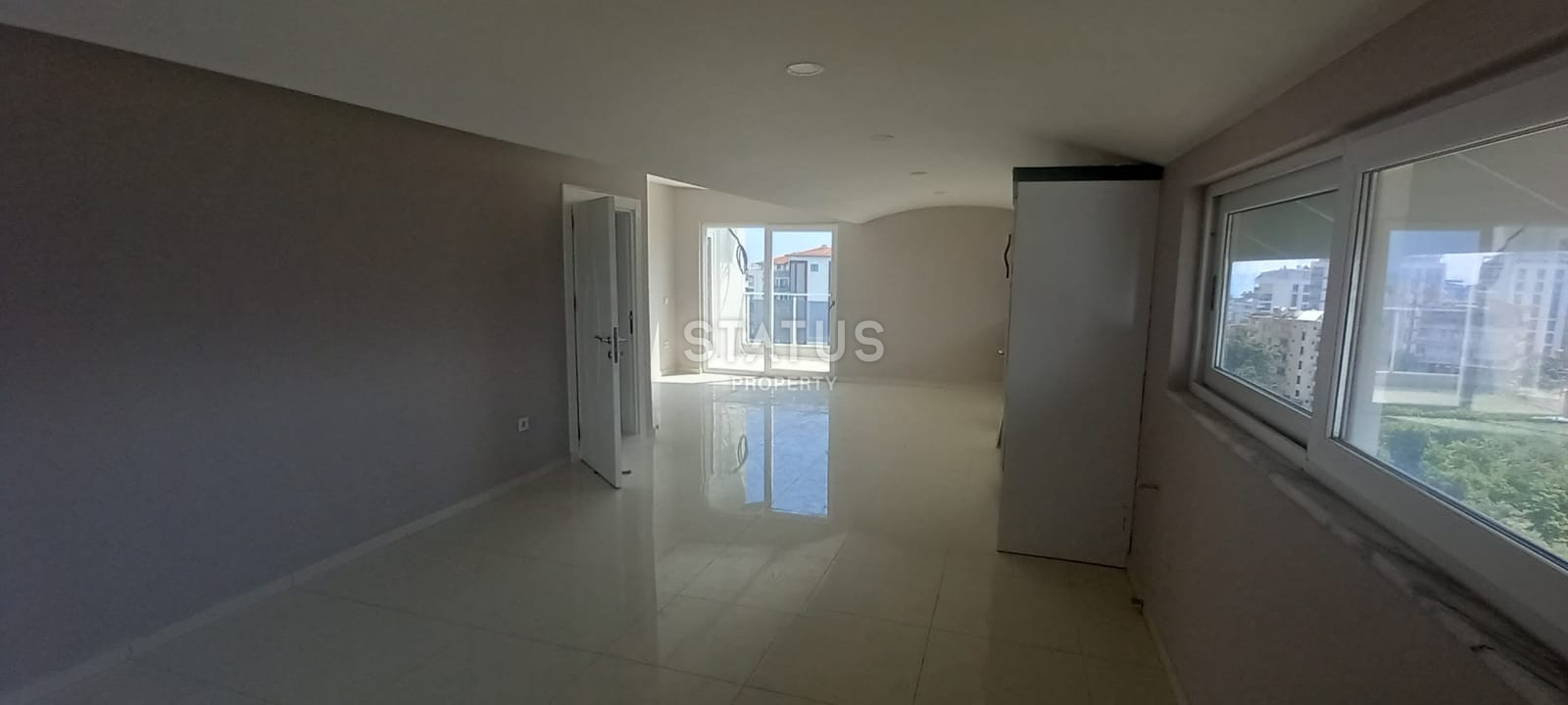 Large apartment with sea view 6+2 in Tosmur 450m2 фото 12