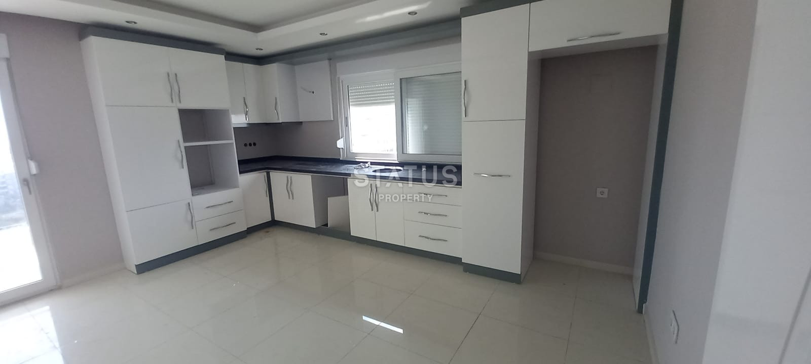 Large apartment with sea view 6+2 in Tosmur 450m2 фото 20