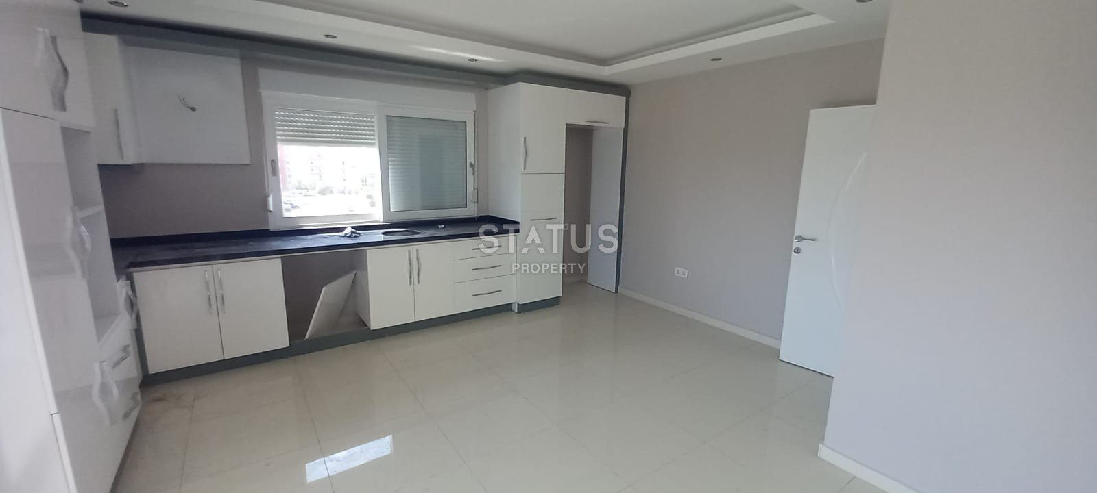 Large apartment with sea view 6+2 in Tosmur 450m2 фото 24