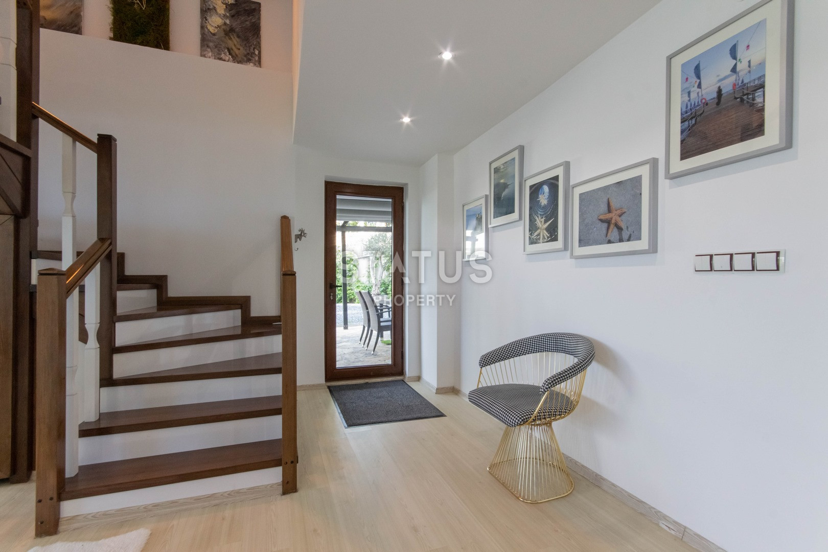 Четырёхкомнатный шикарный дуплекс с садом в Кестеле. 250м2 фото 24