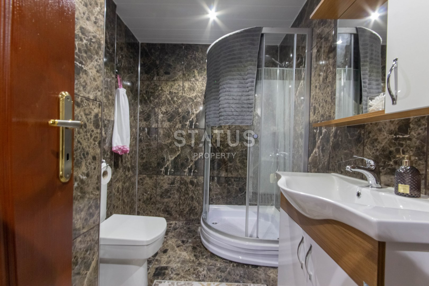 Четырёхкомнатный шикарный дуплекс с садом в Кестеле. 250м2 фото 29