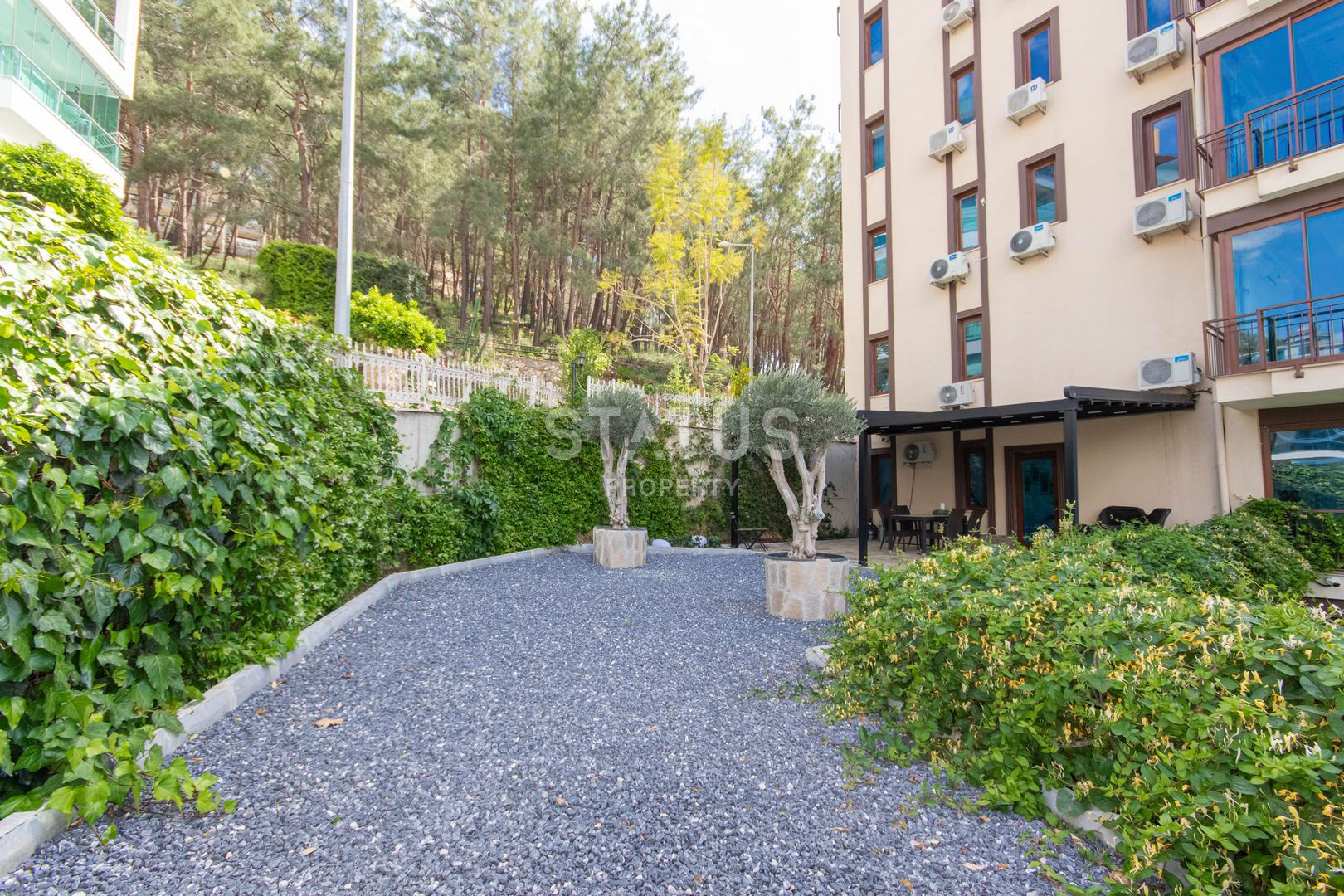 Четырёхкомнатный шикарный дуплекс с садом в Кестеле. 250м2 фото 35