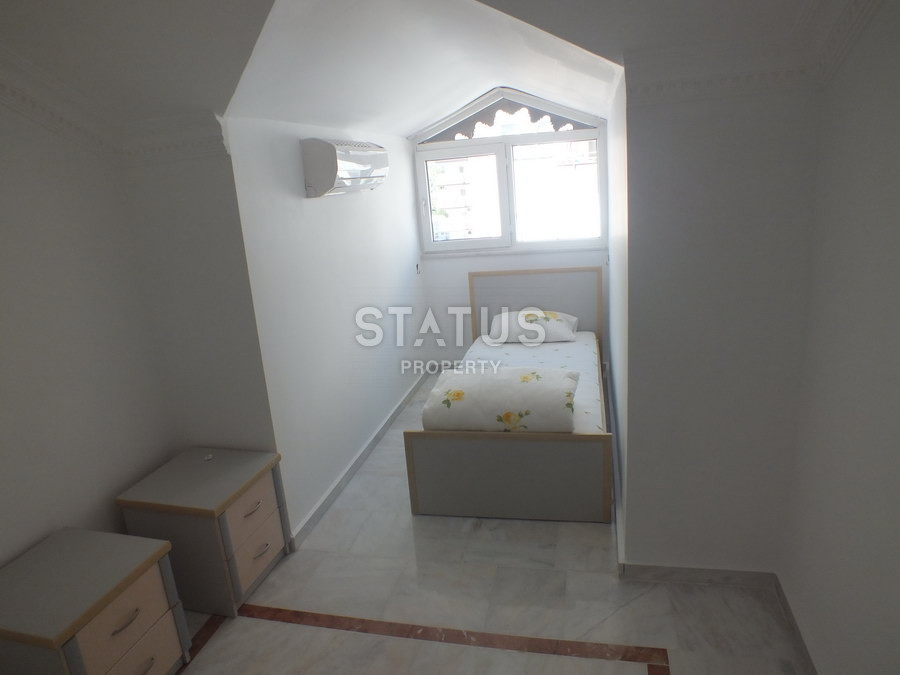 Furnished duplex in OBA just 300m from the sea. 220m2 фото 7